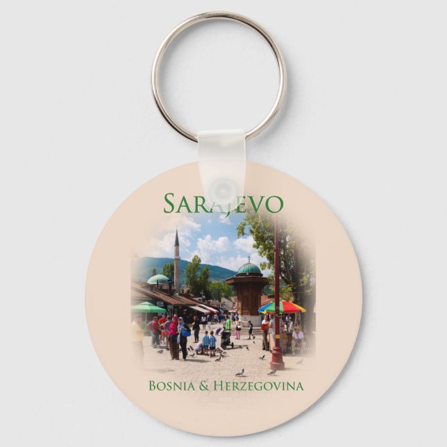 Sarajevo: Pigeon Square in the Old Bazaar Key Ring (Front)