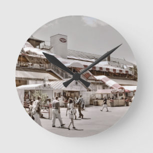 Saratoga 1864 round clock