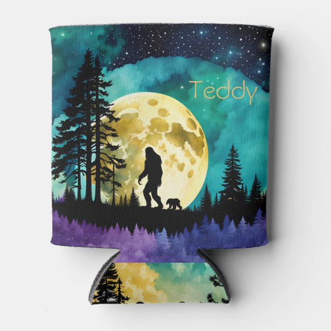 Sasquatch and Bear on the mountain *personalise* Can Cooler (Front)