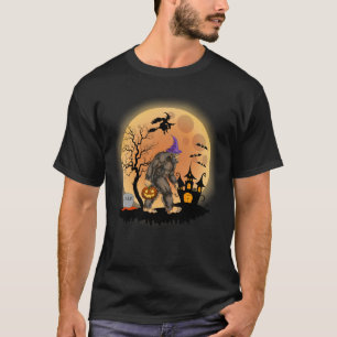 Sasquatch Halloween Trick-or-Treat Pumpkin T-Shirt
