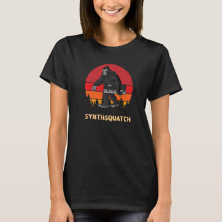 Sasquatch Synthesizer Dj Mixer Synth Vintage Synth T-Shirt