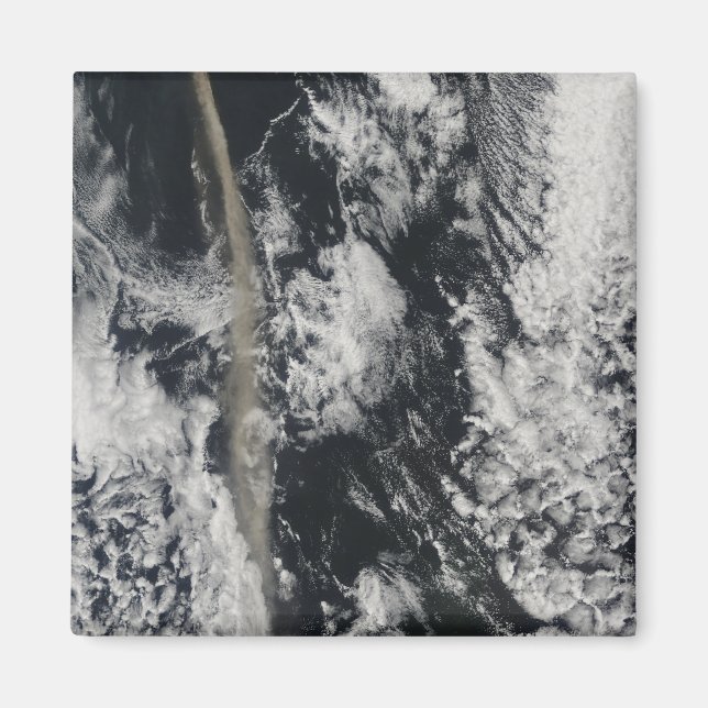 Satellite view of an ash plume magnet (Front)