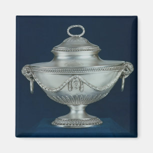 Sauce-tureen, One of a pair Magnet