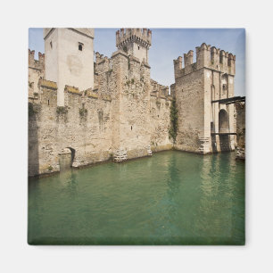 Scaliger Castle, Sirmione, Brescia Province, Magnet