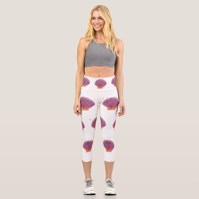Scallop Capri Leggings (Front)