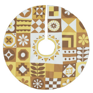 Scandinavian Floral: Abstract Vintage Card. Brushed Polyester Tree Skirt