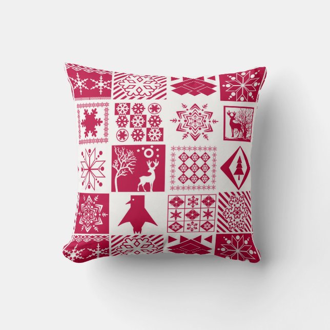 Scandinavian plaid cushion (Front)