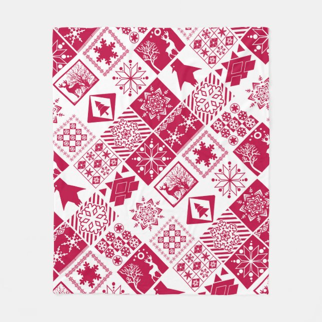 Scandinavian plaid fleece blanket (Front)