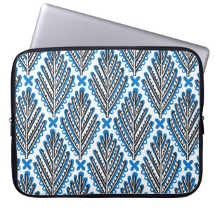 Scandinavian seamless folk art pattern with cute t laptop sleeve
