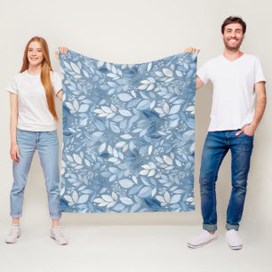 Scandinavian Soft Blue Leaf White Floral Pattern Fleece Blanket