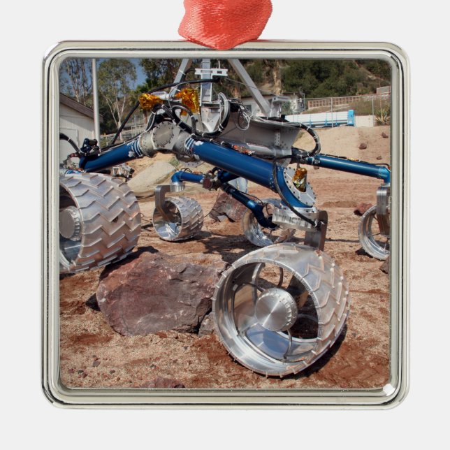 Scarecrow, a mobility-testing model metal tree decoration (Front)