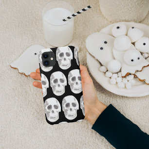 Scary Scull Black & White Pattern Happy Halloween iPhone 11 Case