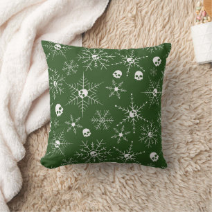 Scary skull Creepmas Christmas Snowflakes green Cushion