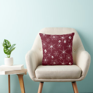 Scary skull Creepmas Christmas Snowflakes red Cushion
