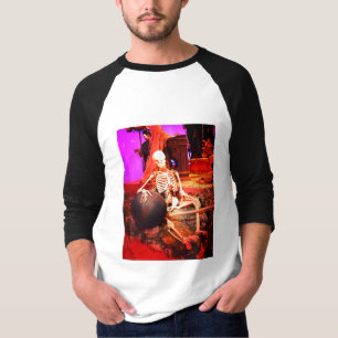 Scary spooky skeleton Halloween fashion T-Shirt