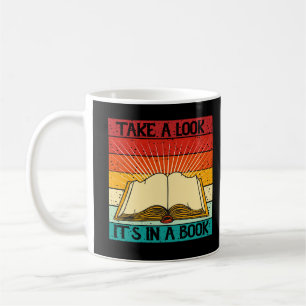 Schauen Sie mal rein, es ist in einem Buch - Retro Coffee Mug