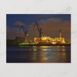 Schiff in Hamburger Werft Postcard