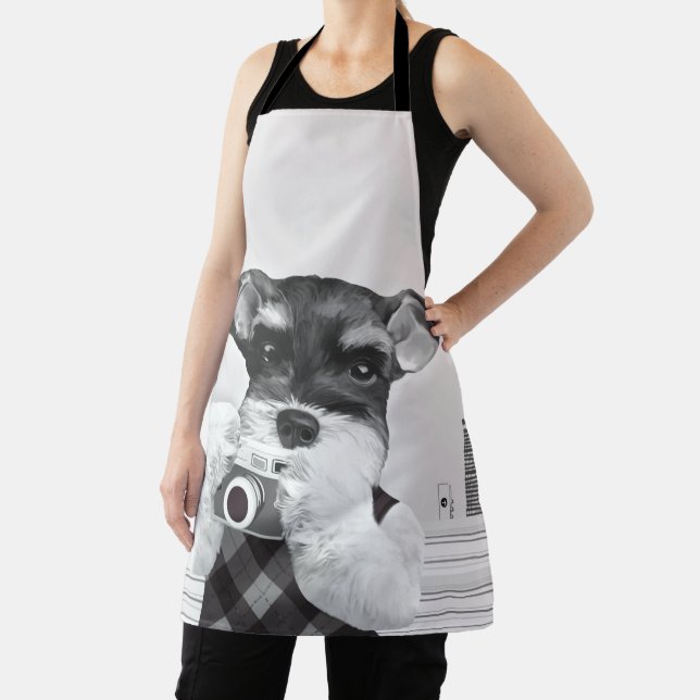 Schnauzer with Camera Apron (Insitu)