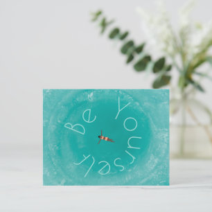 Schwimmen im blauen Ozean personalisierte   Postcard