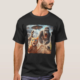 Sci-Fi Surprised Scared Cat Selfie Dinosaur Bigfoo T-Shirt