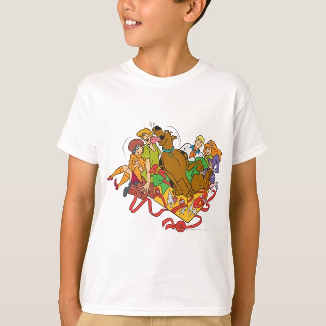 Scooby-Doo and Gang Christmas T-Shirt (Front)