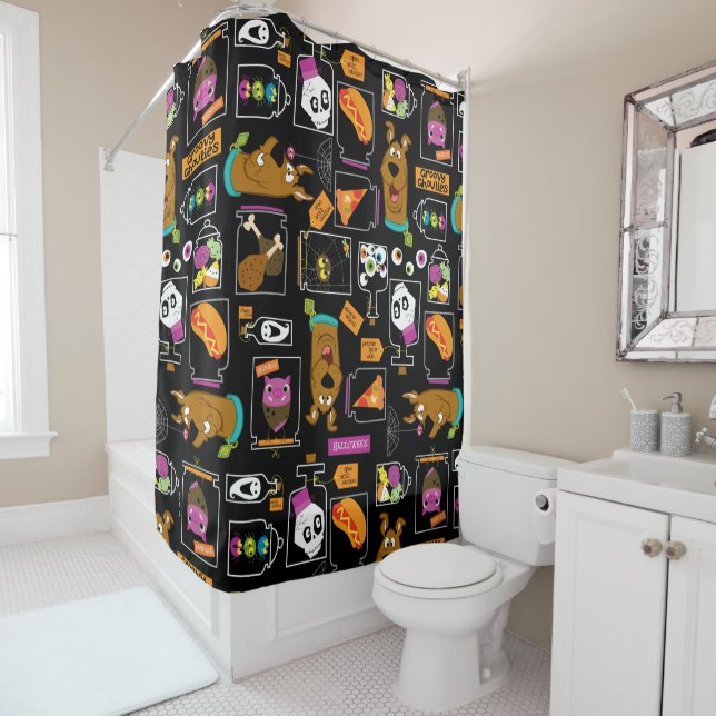 Scooby-Doo | Halloween Scooby-Doo Pattern Shower Curtain (In Situ)