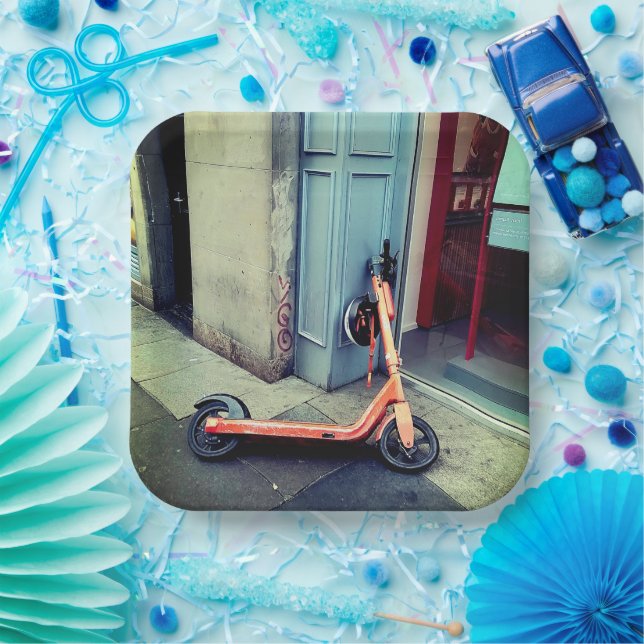 Scooter Paper Plate (Party)