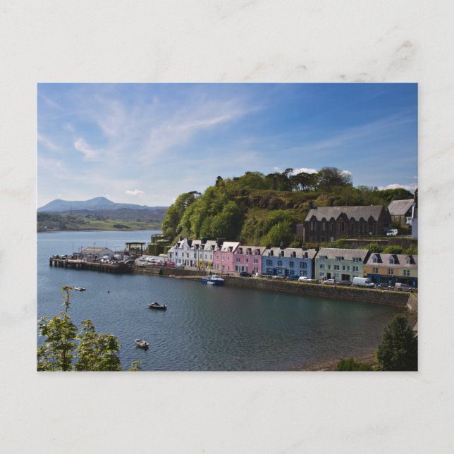 Scotland - Harbour of Portree postcard (Front)
