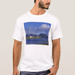 Scotland, Highland, Wester Ross, Plockton. T-Shirt