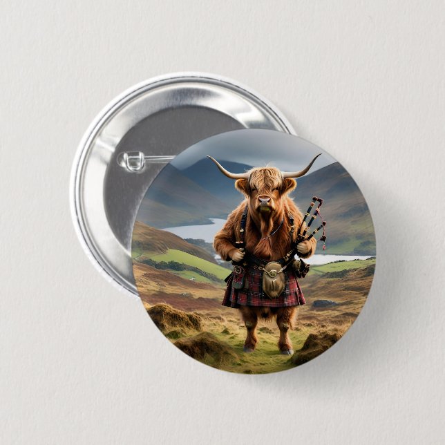 Scottish Highland Cow Bagpiper, 6 Cm Round Badge (Front & Back)