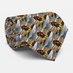 Scottish Highland Cow Bagpiper, Tie