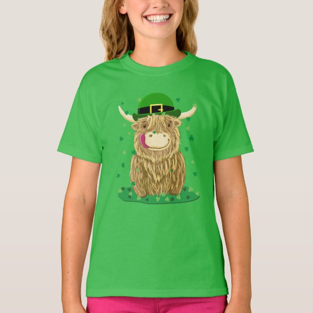 Scottish Highland Cow St Patrick's Day Shamrocks T-Shirt (Front)