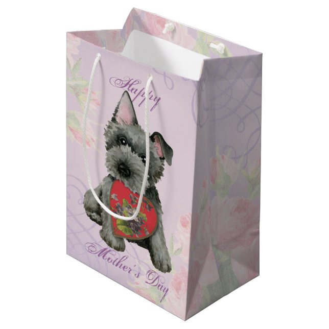 Scottish Terrier Heart Mum Medium Gift Bag (Front Angled)