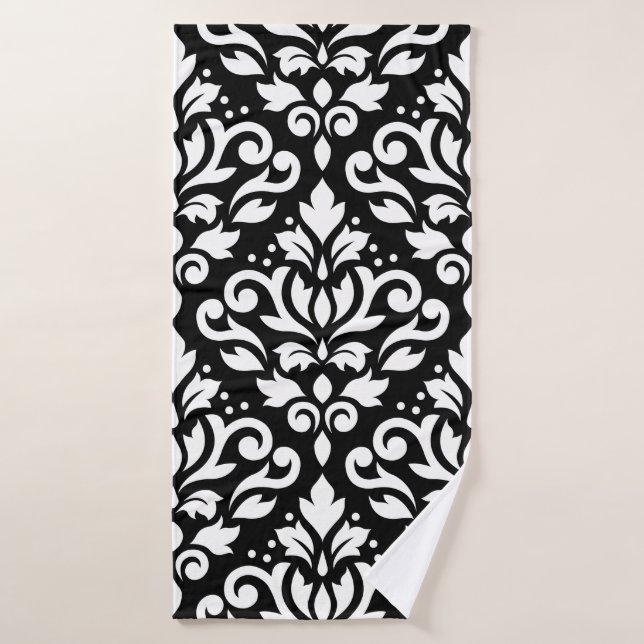 Scroll Damask Lg Ptn White on Black Bath Towel (Bath Towel)