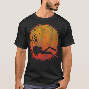 Scuba Diving Vintage Retro Scuba Diver Gift  T-Shirt