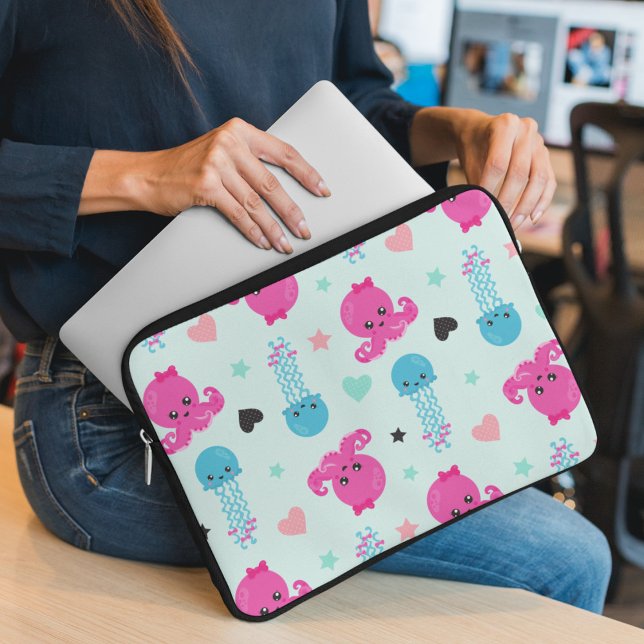 Sea Animals, Sea Life, Octopus, Jellyfish, Hearts Laptop Sleeve (Creator Uploaded)