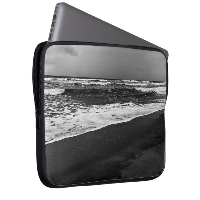 sea it is laptop sleeve (Front Right)