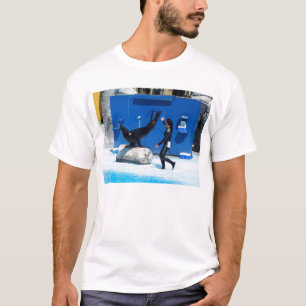 Sea lion and trainer T-Shirt