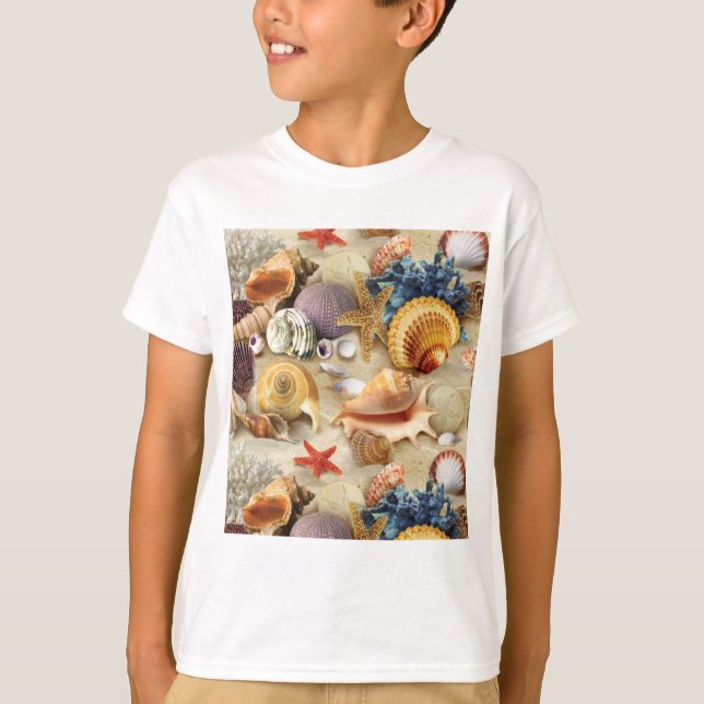 Sea shells on beach T-Shirt (Front)