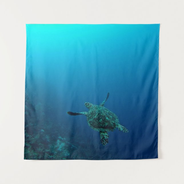 SEA TURTLE IN WATER TAPESTRY (Front)