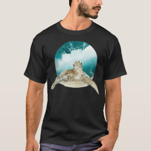 sea turtle in wave T-Shirt