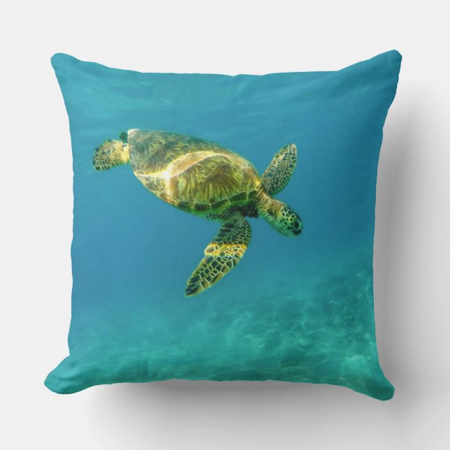Sea Turtle swimming in turquoise ocean water Cushion (Front)