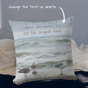 Sea view : waves and seagulls cushion