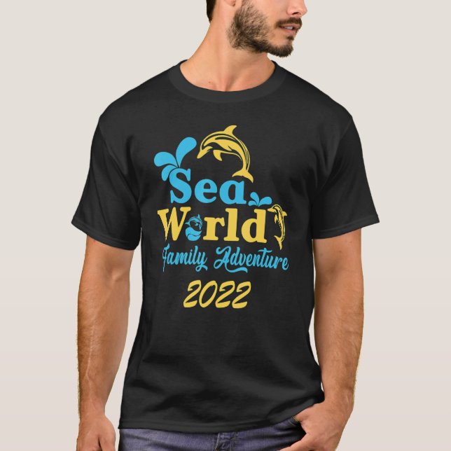 Sea World Adventure Family 2022 Trip T-Shirt (Front)