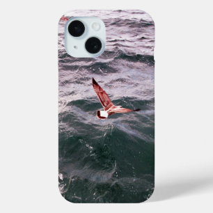 SEAGULL FLYING OVER THE WAVES iPhone 15 CASE