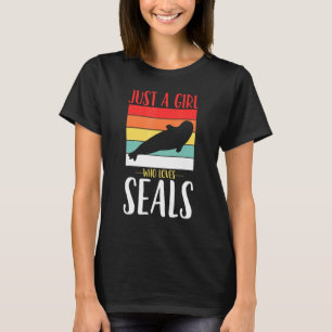 Seal Just a Girl Who Loves Seals Retro T-Shirt