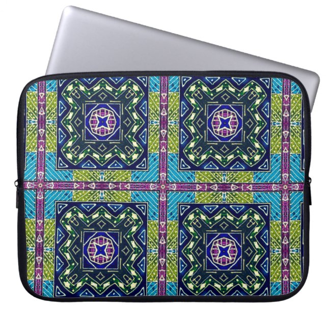 Seamless Aztec Pattern. Ikat Chevron Cloth. Repeat Laptop Sleeve (Front)