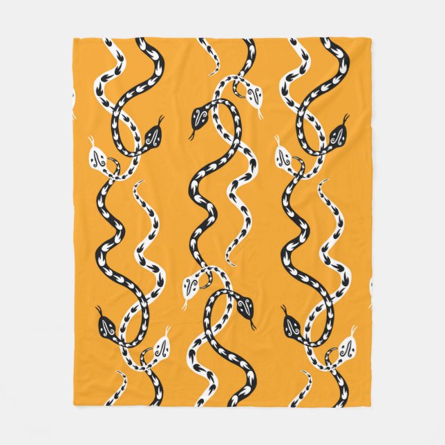 Seamless background of creeping decorative snakes fleece blanket (Front)
