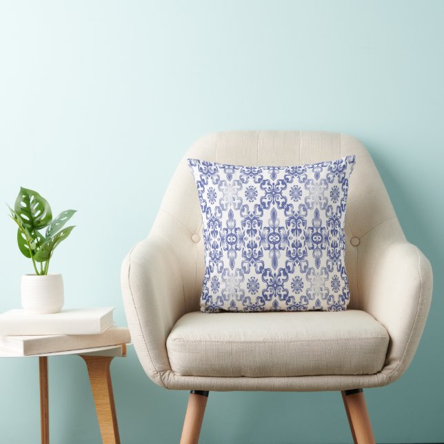 Seamless blue baroque damask pattern cushion (Chair)