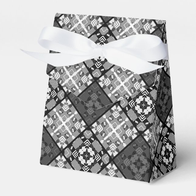 Seamless chequered plaid abstract squares geometri favour box (Front Side)